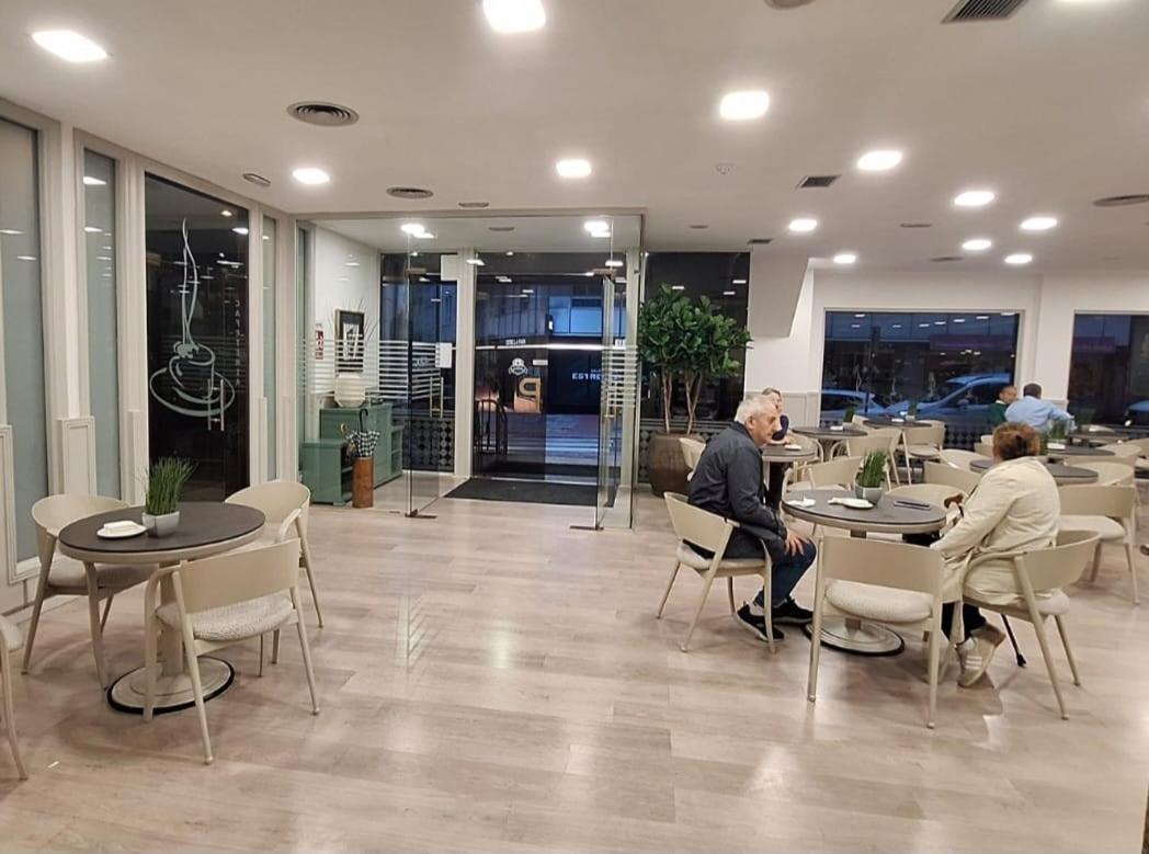 Galicia Palace Ποντεβέντρα Εξωτερικό φωτογραφία
